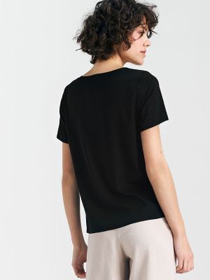  Blouse model 193807 Nife 