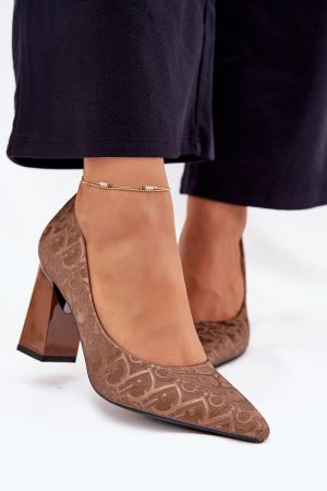 Women’s Elegant Pumps Vinceza with Embossed Pattern