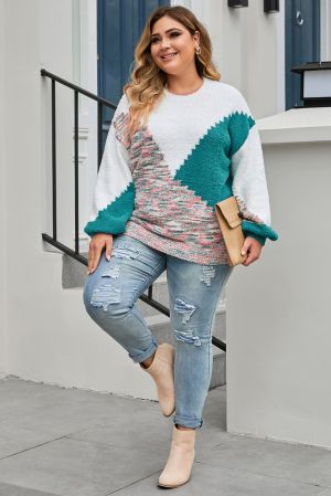 Women’s Plus Size Plush Sweater with Geometric Print
