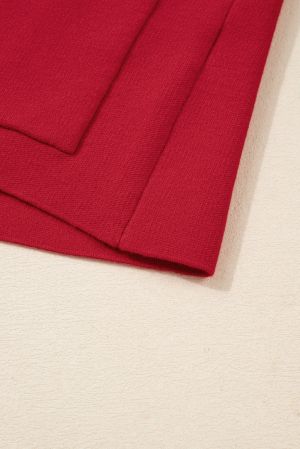 Дамска червена жилетка тип яке с копчета и джобове