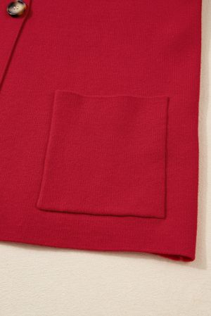 Дамска червена жилетка тип яке с копчета и джобове