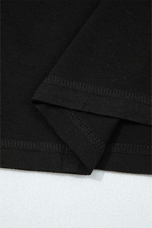 Дамска черна блуза с райета и дантелен акцент по ръкавите