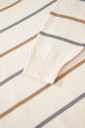 Дамски пуловер на райе в неутрални тонове, големи размери