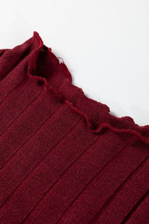 Дамска къса рокля в цвят бордо с дълъг ръкав