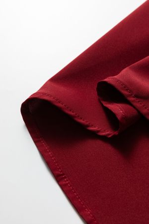 Дамска къса рокля в цвят бордо с дълъг ръкав