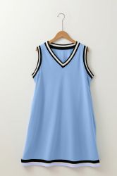 Women’s Sleeveless Sporty-Elegant Dress with V-neckline