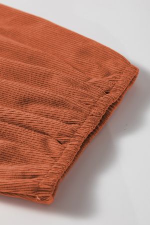 Материя дамска рокля канела текстура отблизо