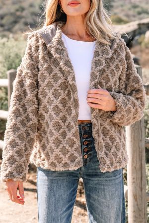 предна част бежово яке с цип