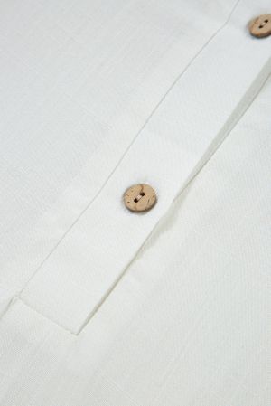Women’s White Blouse with Collar, Buttons and Voluminous Sleeves